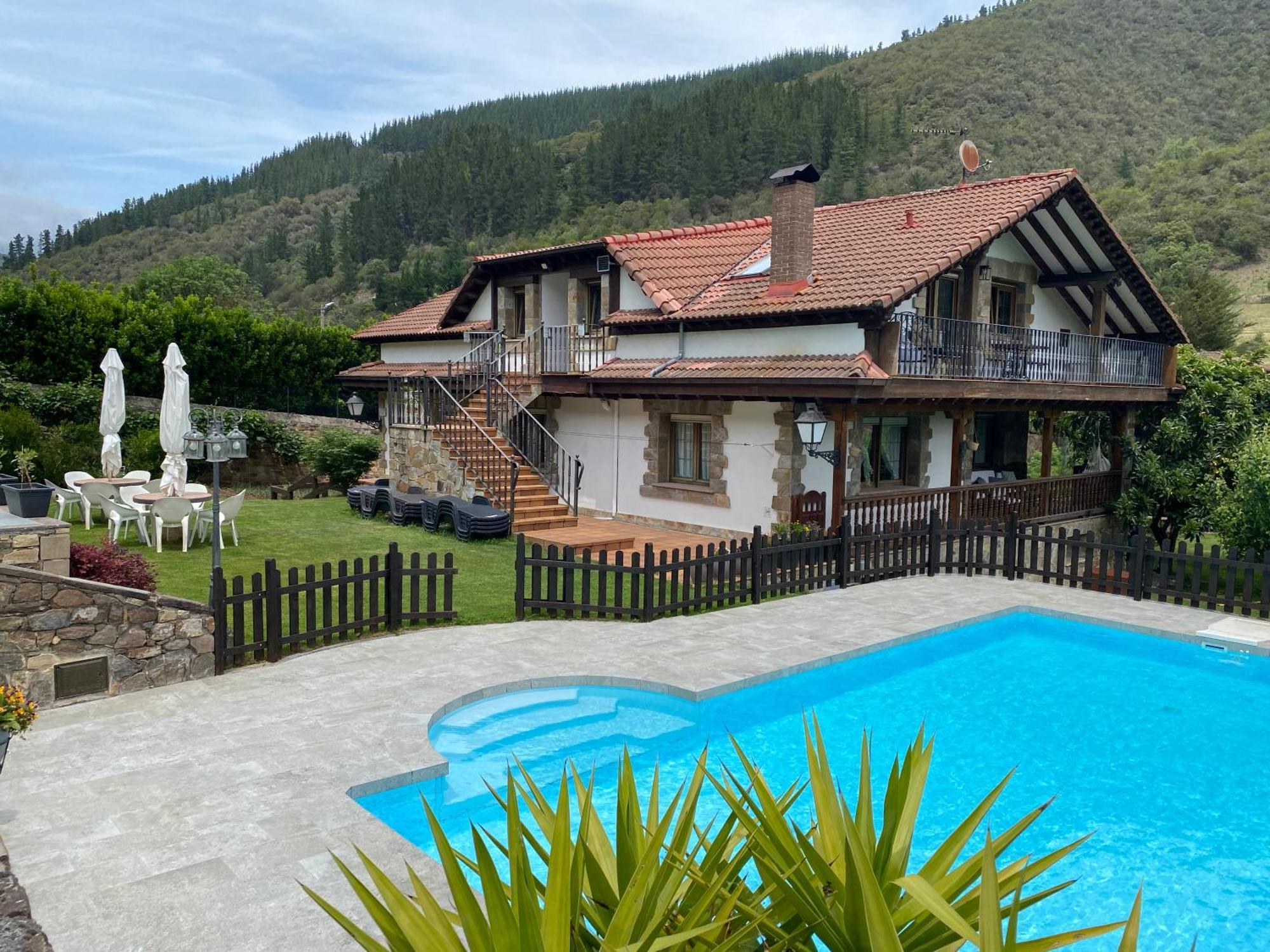Apartamentos Rurales Valverde Potes Exteriör bild